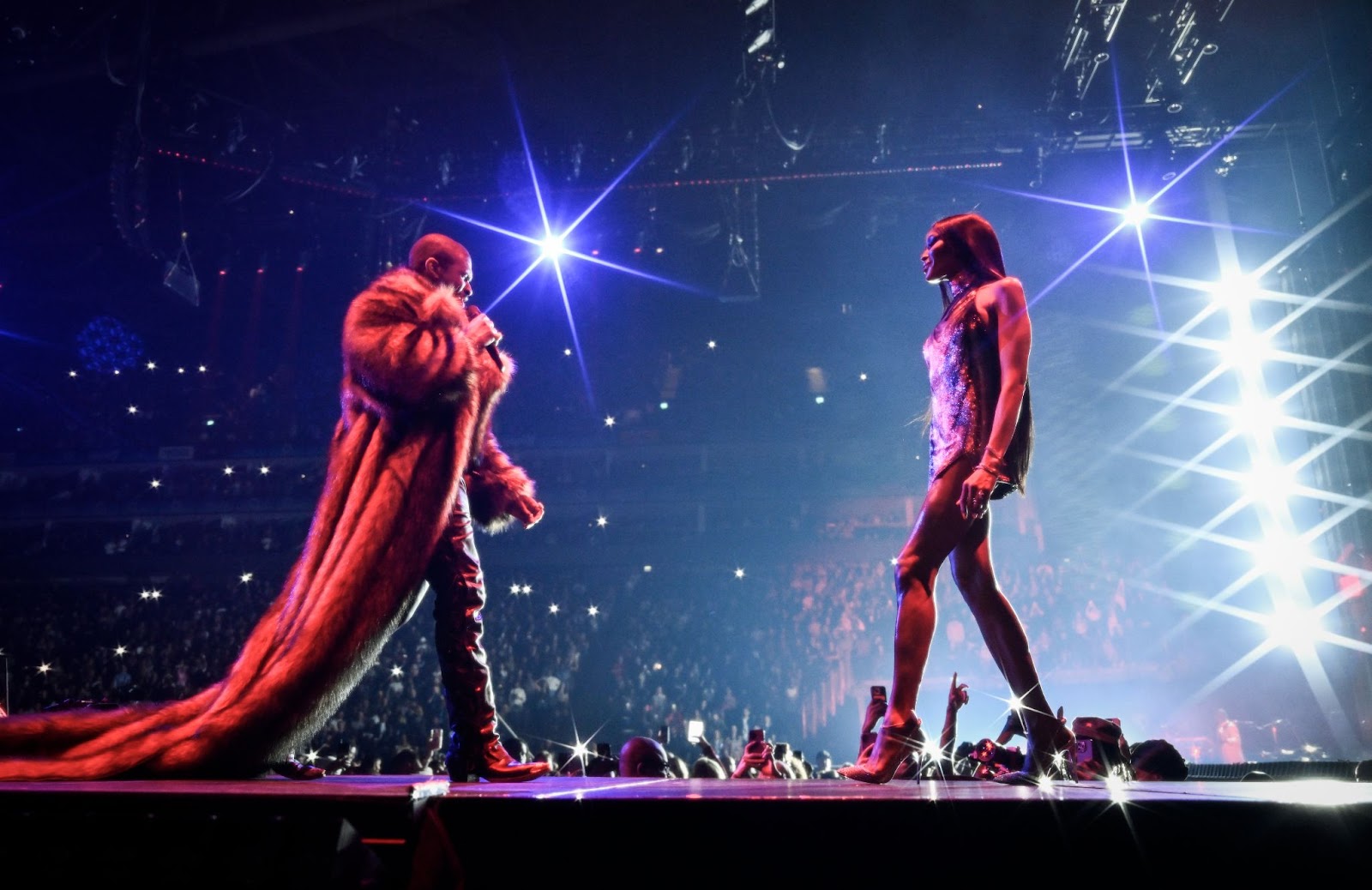 USHER DAZZLES ON NIGHT 2 AT THE O2