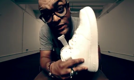 Donaeo Releases Video For "Check My Swagga Out"
