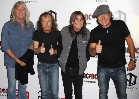Footage From AC/DC's "Live At River Plate" London Premiere