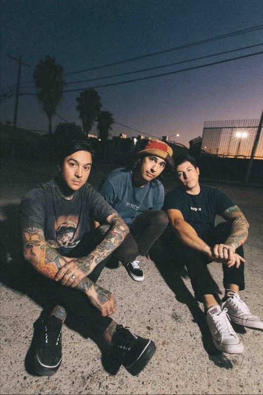 PIERCE THE VEIL- BAND RETURN WITH NEW SONG “PASS THE NIRVANA”