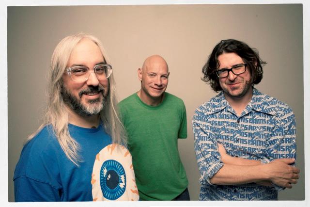 DINOSAUR JR TO RELEASE NEW ALBUM ‘I BET ON SKY’