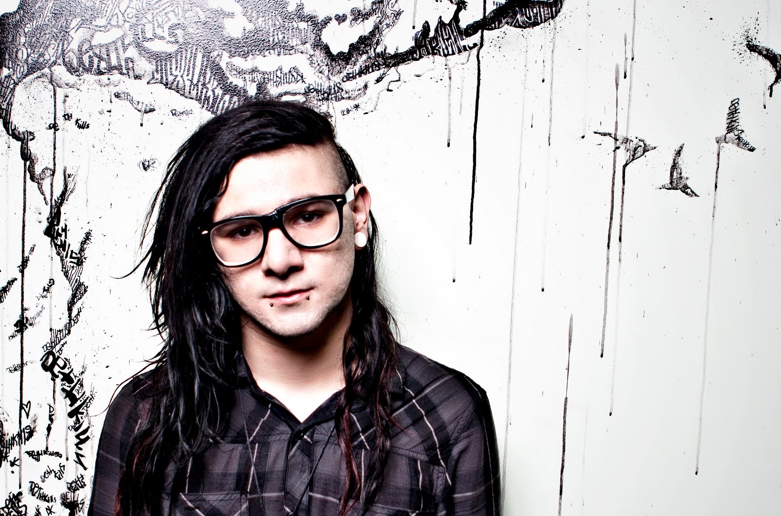 Watch Skrillex Get Knocked Out At Mexico Gig
