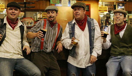 VIDEO: The Lancashire Hotpots - Beer Festival